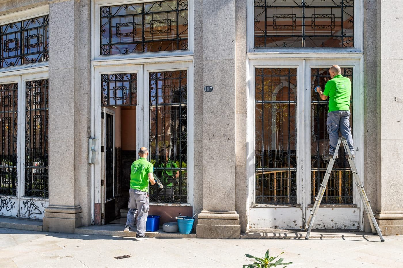 Mantenimiento y limpieza de comunidades en Vigo - Salgado Galicia